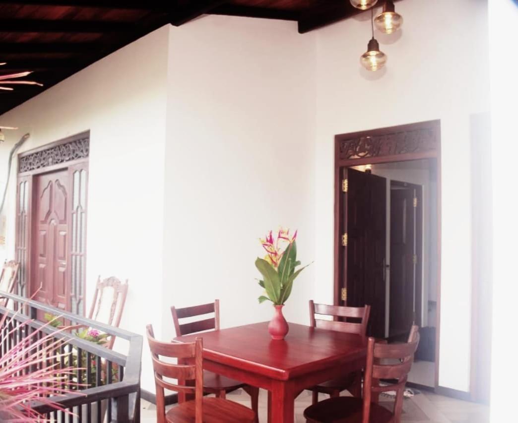 Winsi Villa Unawatuna Buitenkant foto